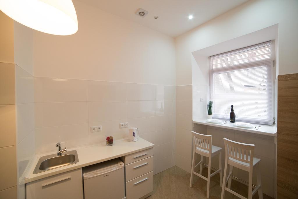 Apartment On Filatova 10/1 Lviv Exterior photo